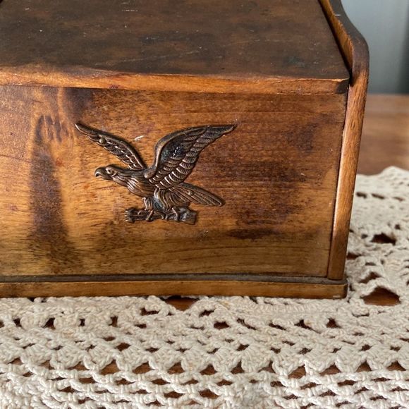 Vintage  American Eagle Wooden Recipe Box - Picture 2 of 11